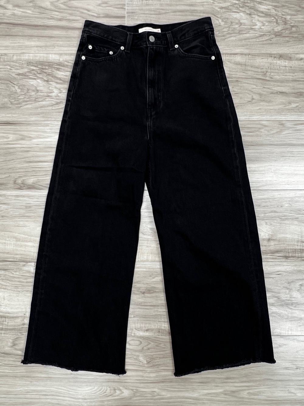 Levi’s Premium High Loose Super High Rise Wide Leg Jean Black Wash Raw Hem